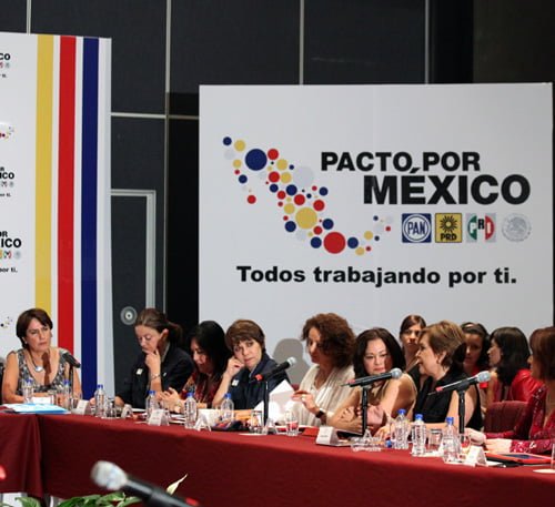 Reunión del Consejo Rector del “Pacto por México”, con organizaciones de mujeres | CIMACFoto: César Martínez López
