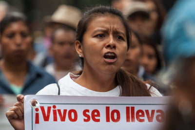 Ayotzinapa_marcha_aniv-4