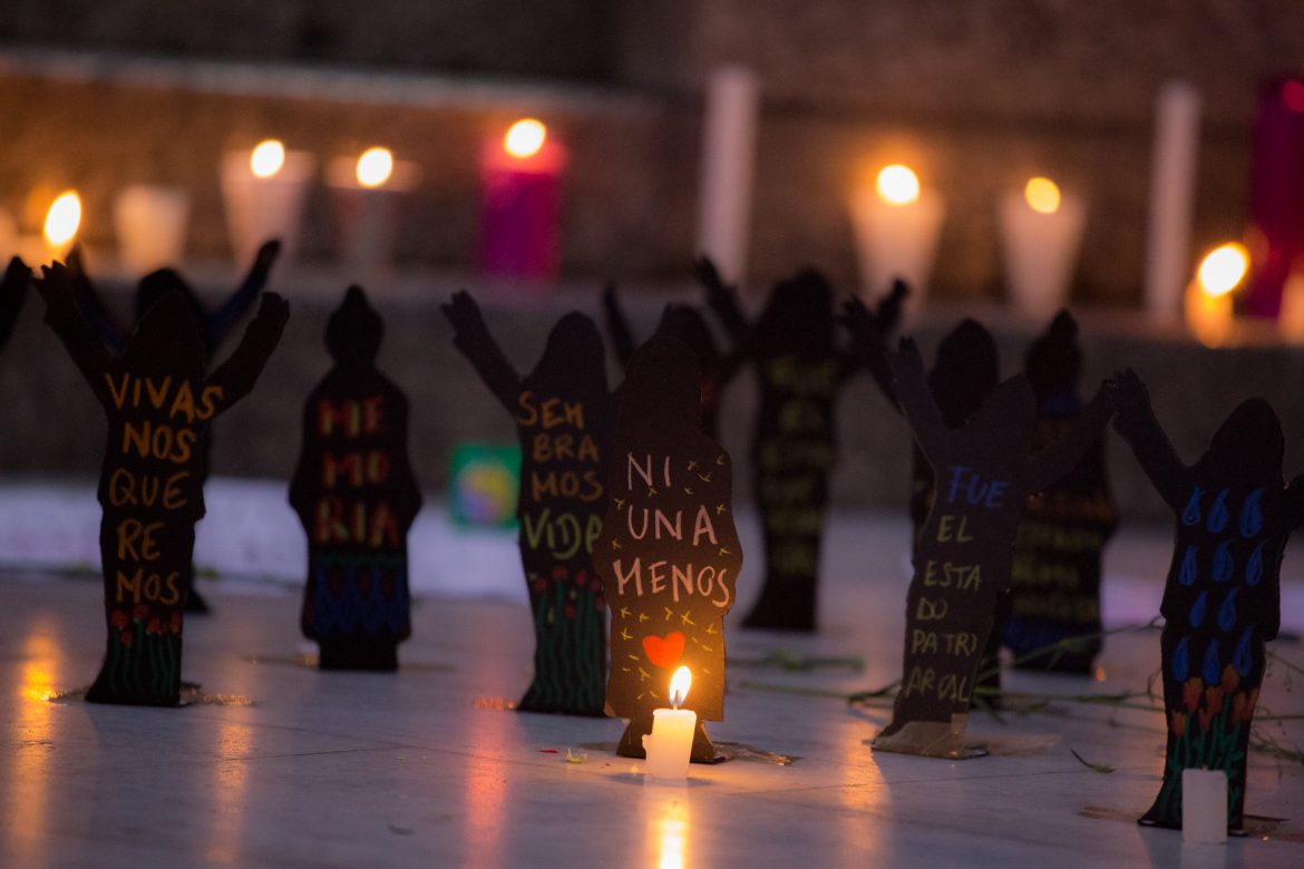 ©César Martínez López