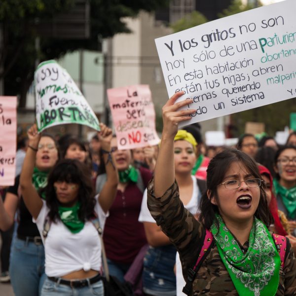 Directorio feminista de acompañantas para abortar de forma confidencial y segura