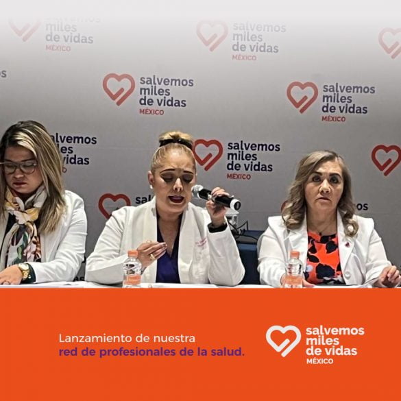 Médicas integrantes de la campaña "Salvemos Miles de Vidas en México". Fotografía: Twitter @DeSalvemos