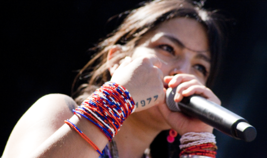 Ana Tijoux en el festival Despierta. Fotografía: Wikimedia Commons.
