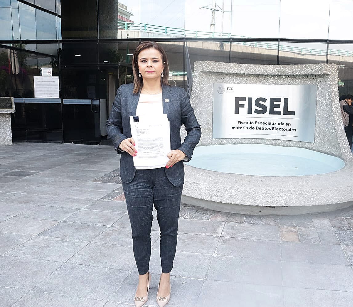 Diputada Arcos denuncia penalmente a Alito Moreno, dirigente del PRI, por corrupción