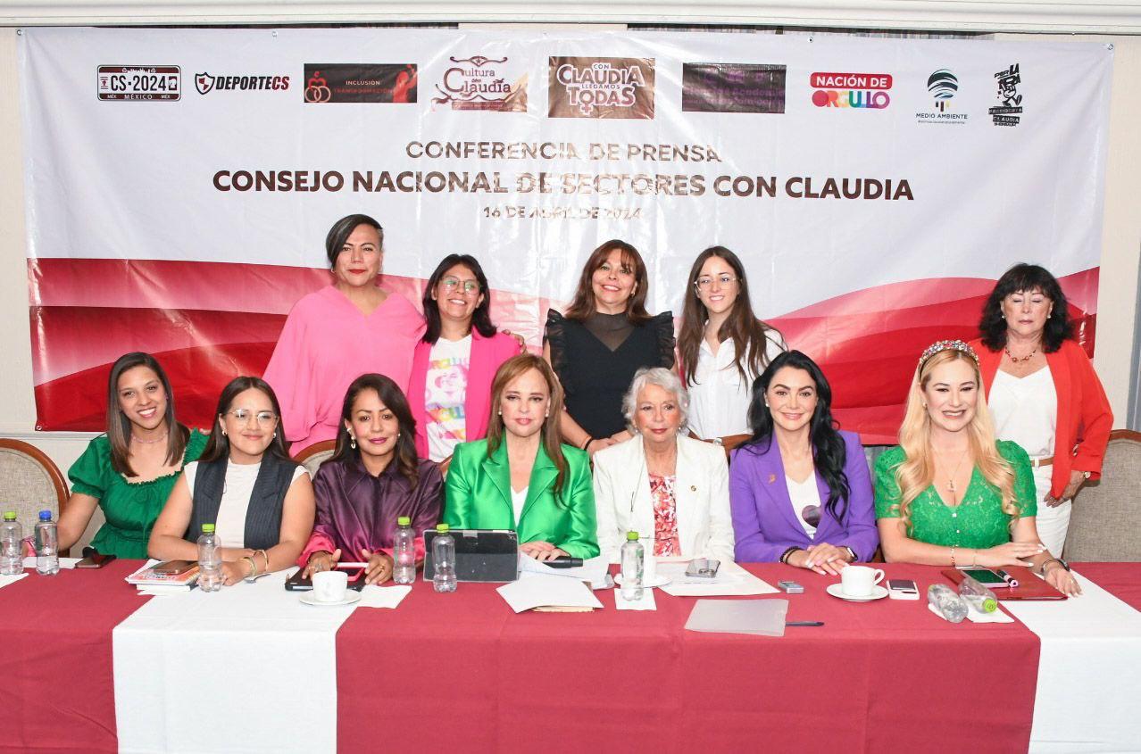 Feministas del Consejo Nacional por Sheinbaum defienden logros de su candidata en favor de mujeres