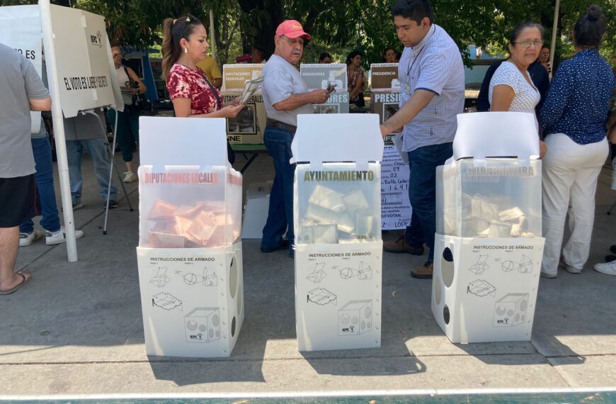 Suman 13 estados gobernados por mujeres