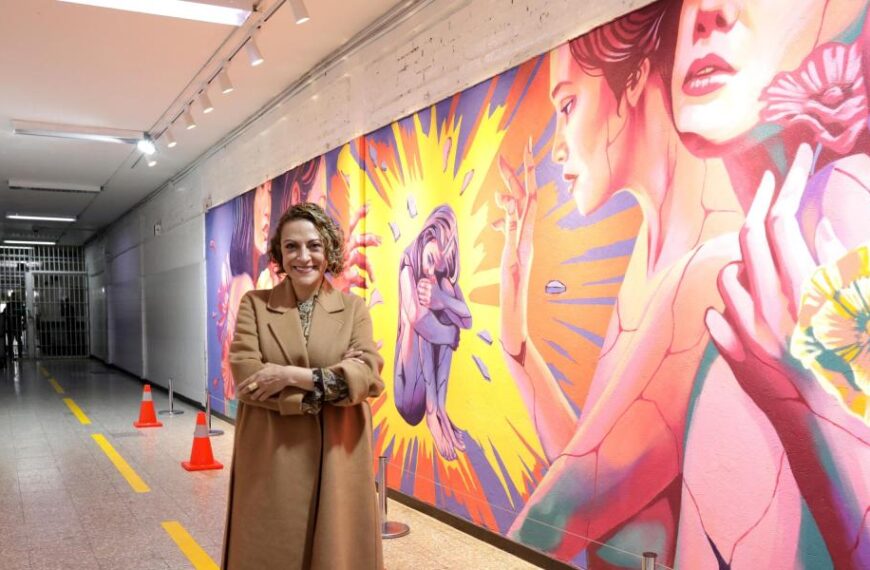 Presentaron «Mural por la Memoria», medida reparatoria para periodista colombiana Jineth Bedoya Lima