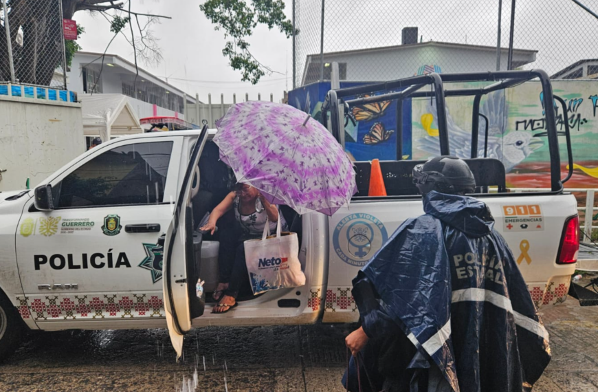 «Vamos a necesitar su ayuda otra vez»: Mujeres en Guerrero tras huracán John