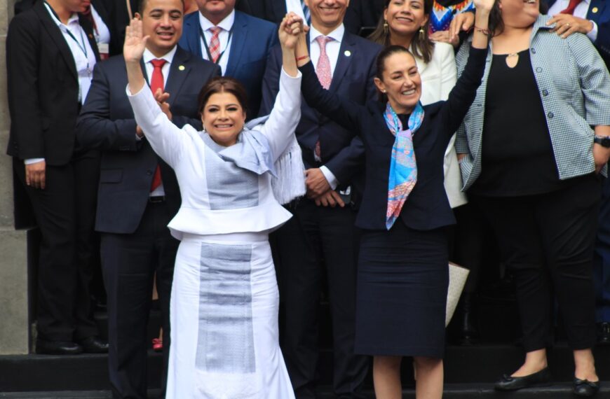 Crónica desde Donceles de la investidura de Clara Brugada