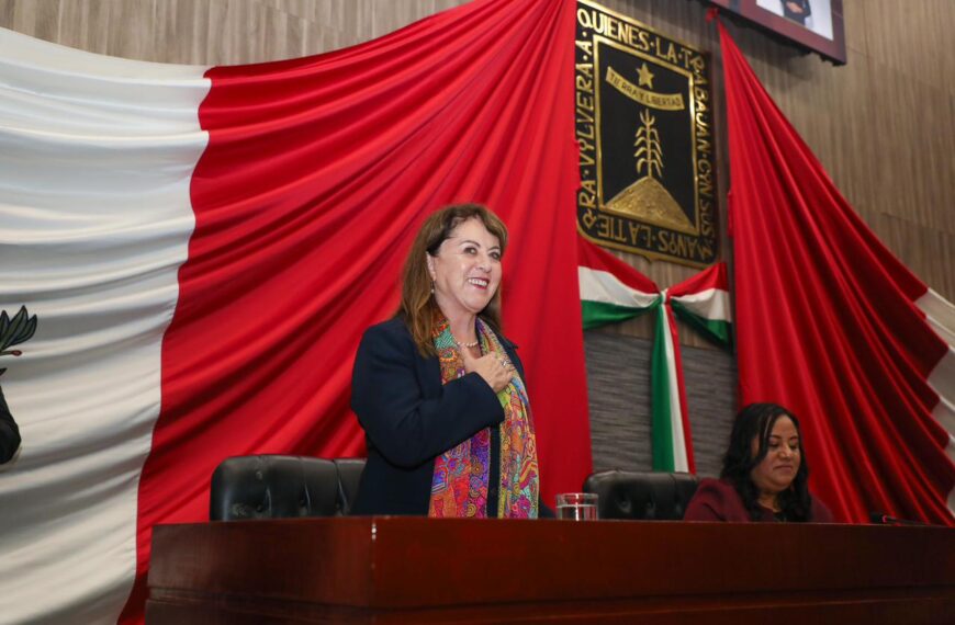 Margarita González, toma posesión del gobierno de Morelos