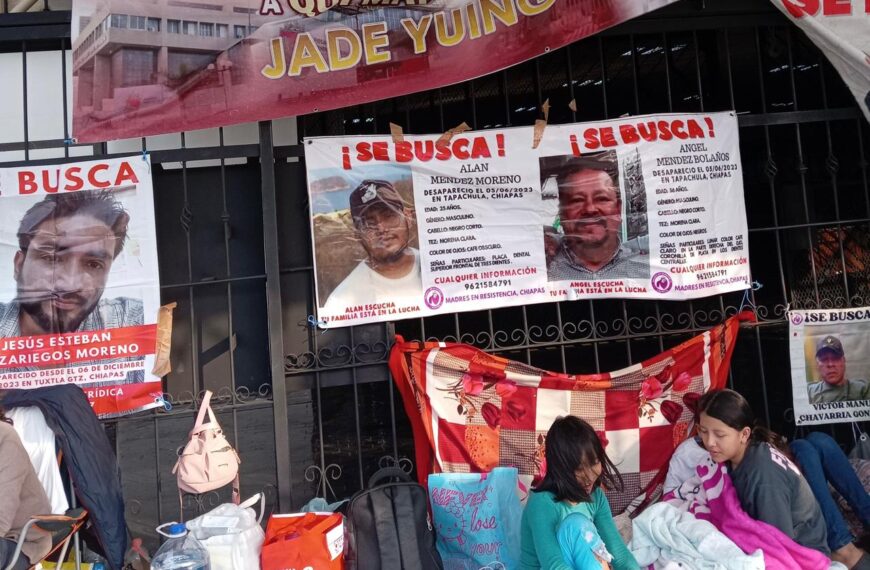 Navidad en huelga de hambre: Madres en resistencia cumplen 6 días al pie del palacio de gobernación en Chiapas