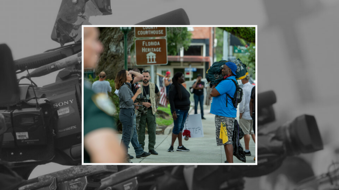 Copia de Copia de Copia de Blue Cream Collage Virgin Mary Christian Desktop Wallpaper (1)