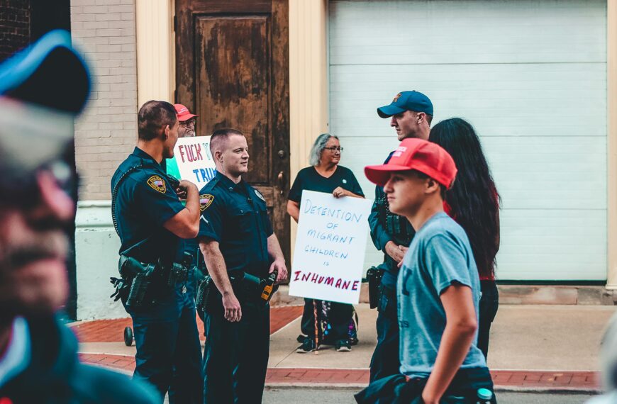 ¿Qué hacer ante redadas de detención migratoria en Estados Unidos? Te presentamos diferentes escenarios