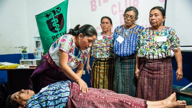 Día Internacional de la Partera: sin reconocimiento real, pese a su rol esencial 