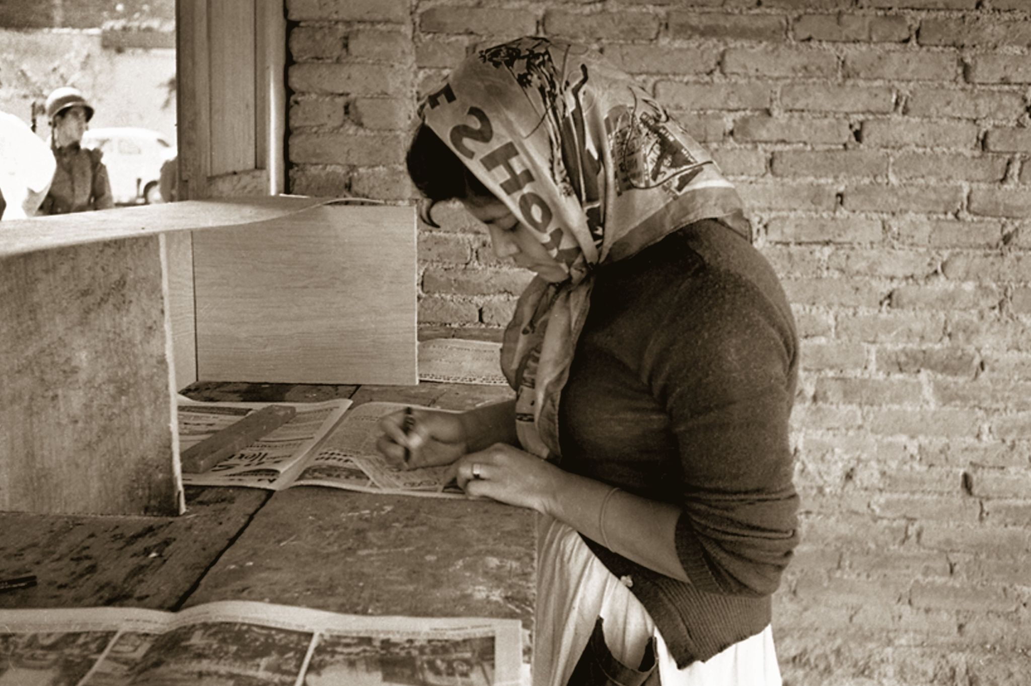 A 70 años del voto de las mexicanas, el poder continúa en manos de hombres. Paridad simulada