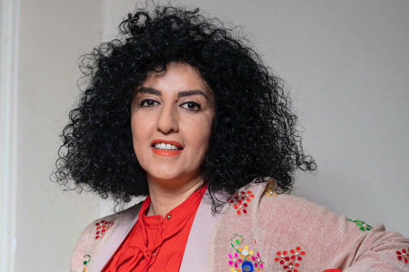 Denuncian ataques de Irán contra periodista Narges Mohammadi, ganadora del Premio Nobel de la Paz 2023