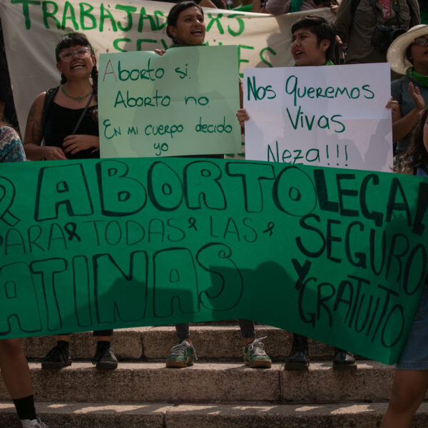 Cada 20 segundos una adolescente se convierte en madre en AL y el Caribe