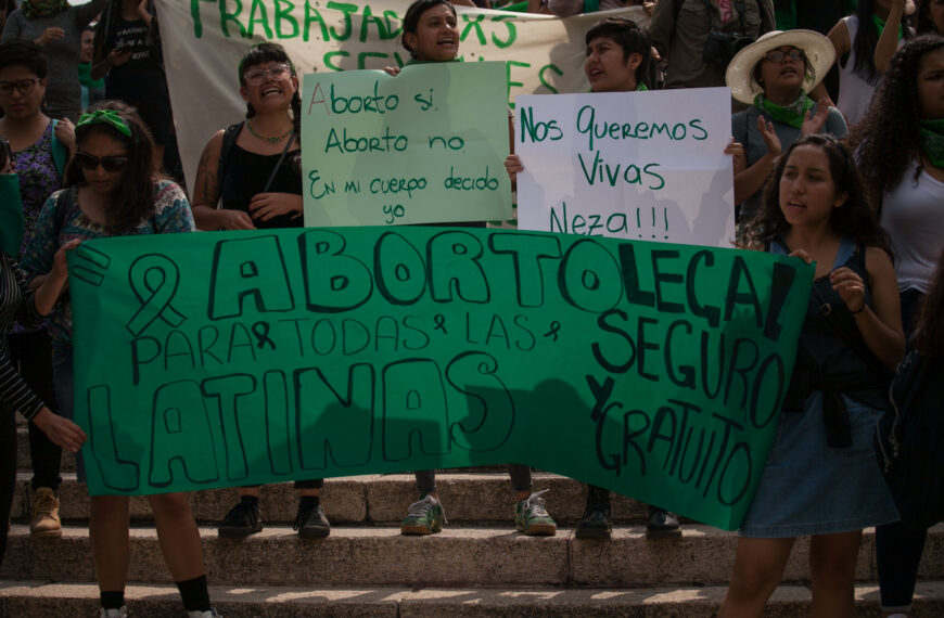 Cada 20 segundos una adolescente se convierte en madre en AL y el Caribe