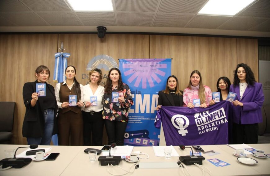 Olimpia Coral en Argentina impulsa Ley Ema, contra violencia digital como la sextorsión