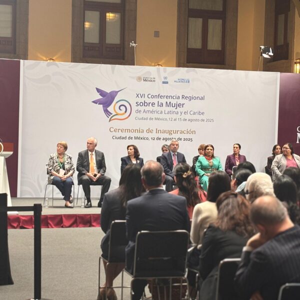 Sin políticas concretas para impulsar Sistema de Cuidados, Sheinbaum inaugura Conferencia Regional