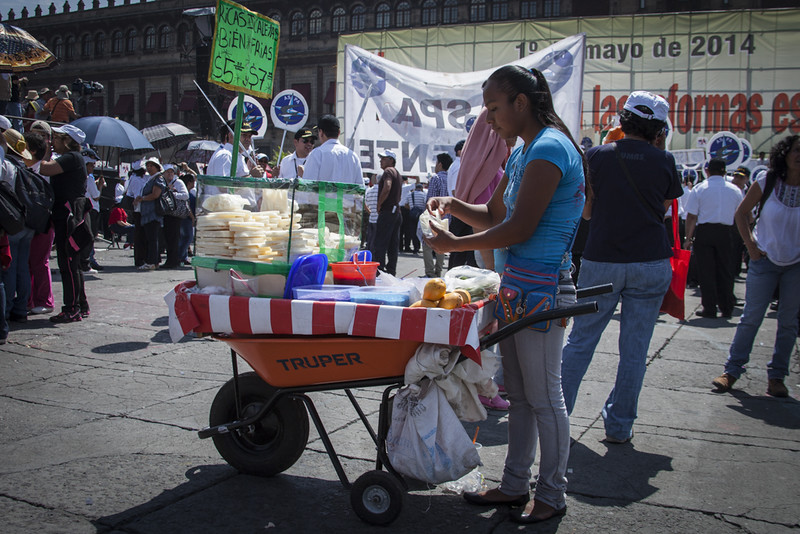 Programas sociales, insuficientes para sacar a mexicanas de la desigualdad económica