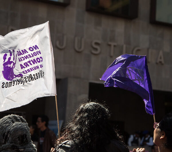 Nueva Ley de Amparo debilitará derechos ganados por mujeres, advierten defensoras