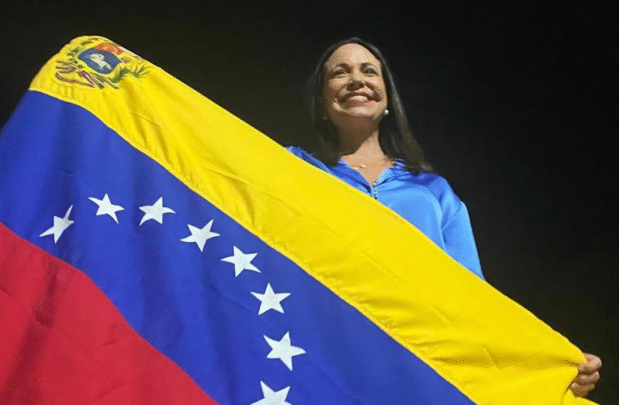 María Corina Machado recibe el Premio Nobel de la Paz 2025 por su lucha democrática en Venezuela