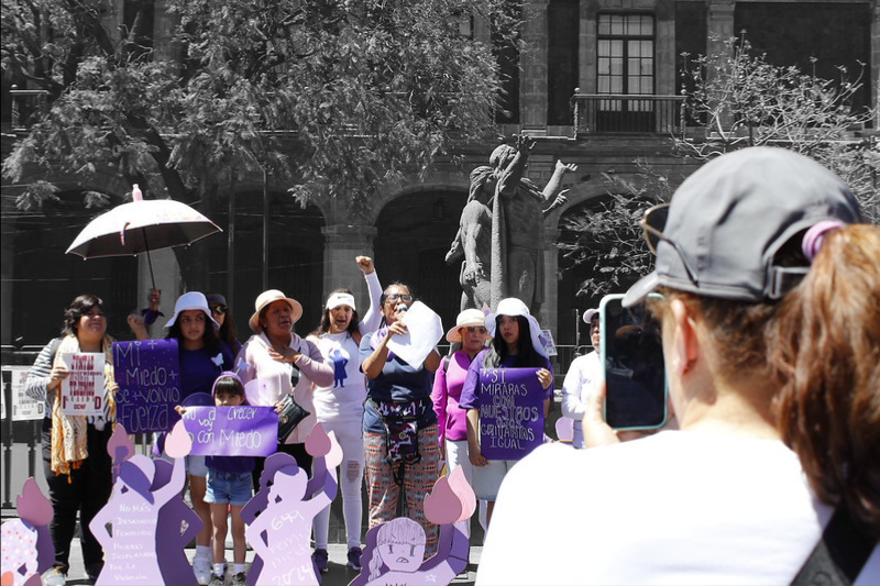 Lo que no se nombra no existe. Solo 1.8% de noticias abordan violencia contra mujeres