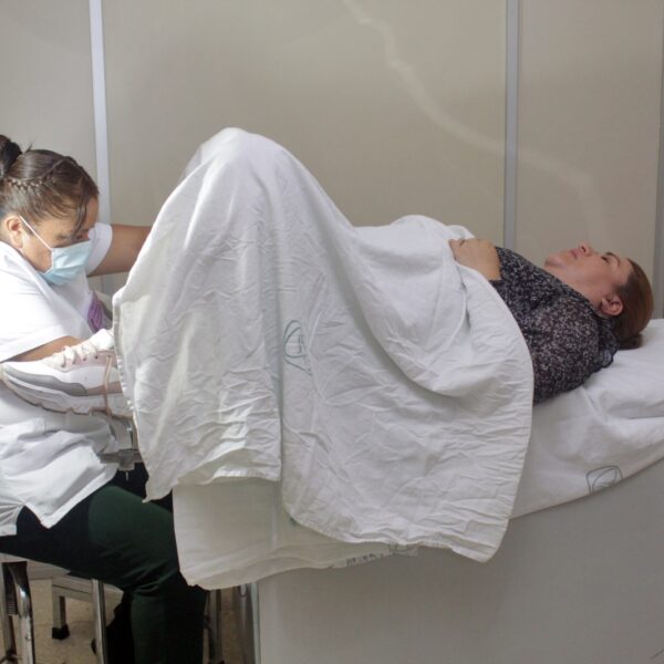 13 mexicanas mueren cada día por Cáncer Cervicouterino. Faltan opciones de tratamiento