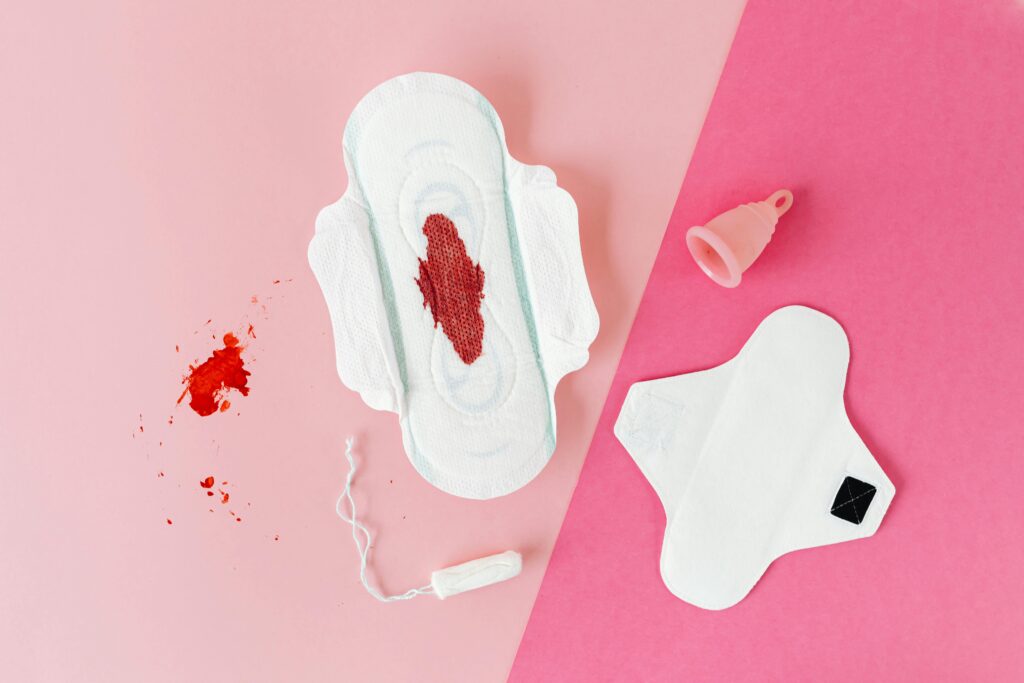 Toallas, copas o hasta esponjas ¿Cuál es el mejor opción para gestionar la menstruación?
