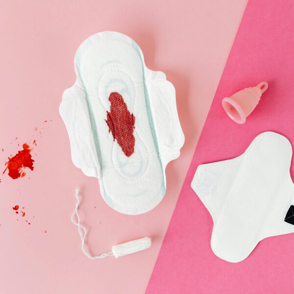 Toallas, copas o hasta esponjas ¿Cuál es el mejor opción para gestionar la menstruación?
