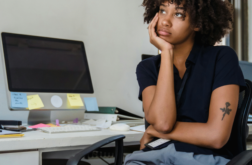 Cólicos y sangrados abundantes, causas de ausencias laborales ¿Cómo va la licencia médica?