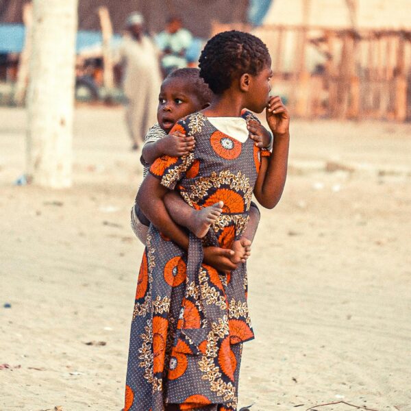 ¿Cuáles son los retos de las niñas, adolescentes y mujeres migrantes?