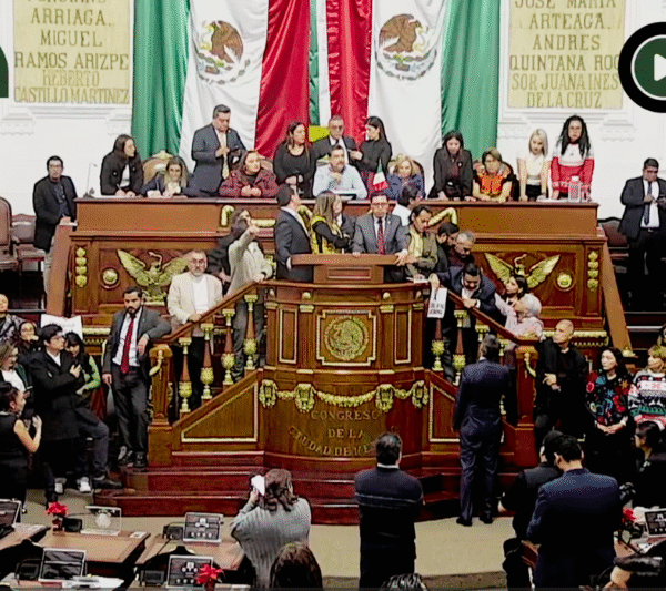 Juicio contra mujeres en confrontación en Congreso CDMX exhibió mandatos de género