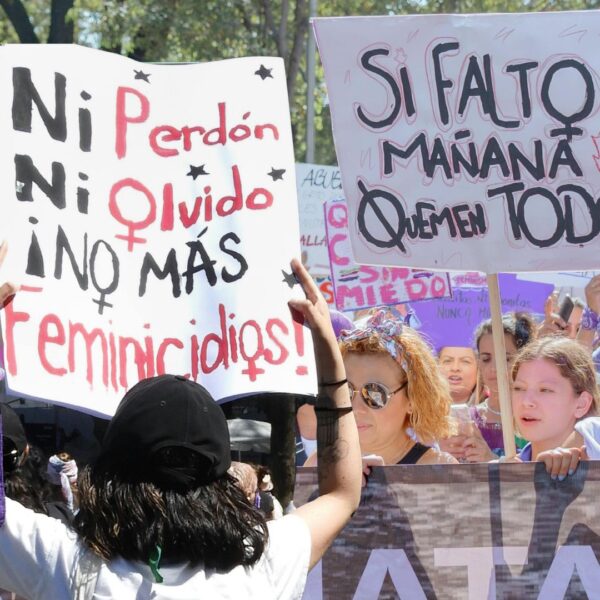 Cada 10 minutos, una mujer es asesinada por su pareja o familiar: ONU Mujeres