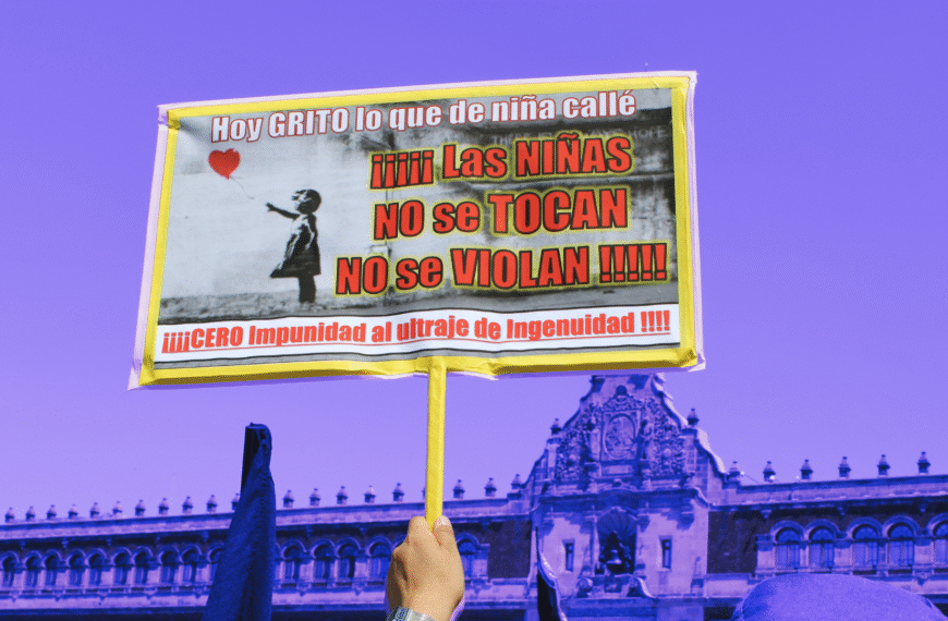 Detectan página de pederastia en Facebook. Redes de pedófilos siguen activas