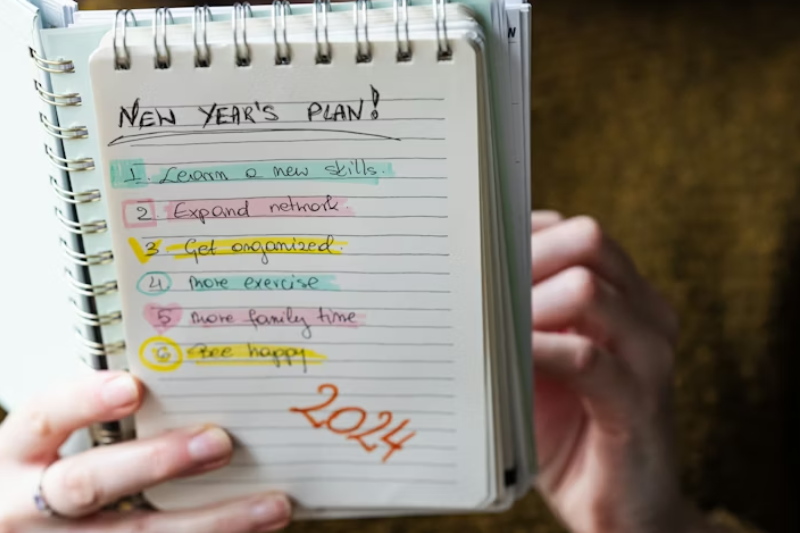 La carga invisibilizada sobre las mujeres para cumplir los propósitos de Año Nuevo