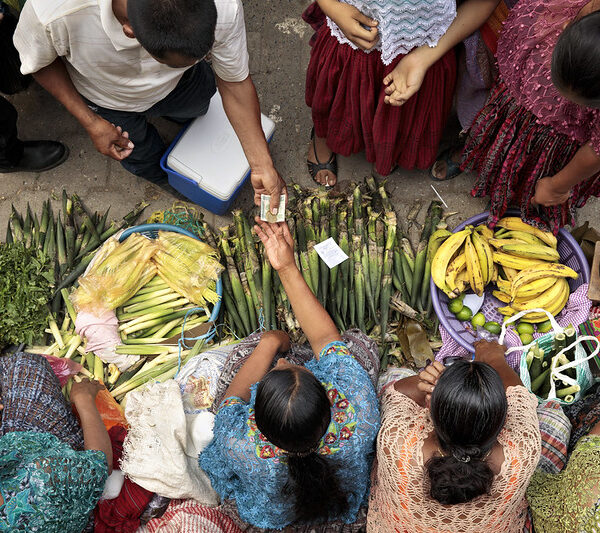 Mujeres agricultoras, al centro de la agenda global en 2026