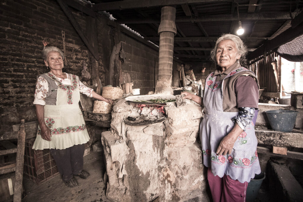 «Ellas curan», el corto que reconoce a las curanderas tradicionales