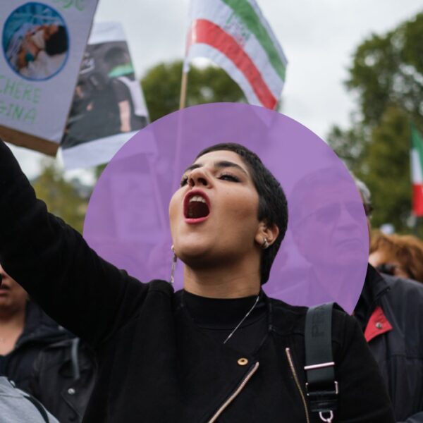 Mujeres iraníes se rebelan contra el régimen por libertad y derechos