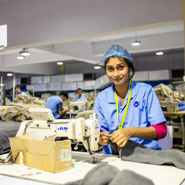 30% de la brecha salarial en mujeres puede deberse a la menopausia: UNFPA