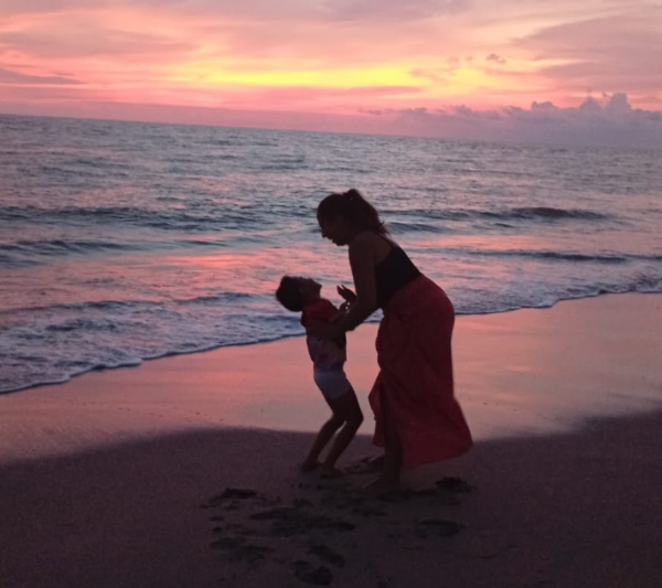 Maternar un domingo bajo el fuego que abatió al mencho