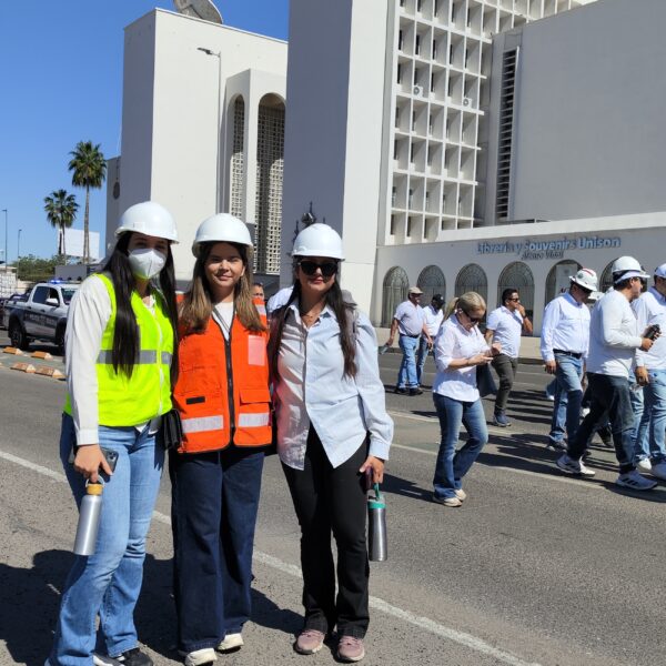 Violencia y riesgo profesional prevalecen para mujeres mineras