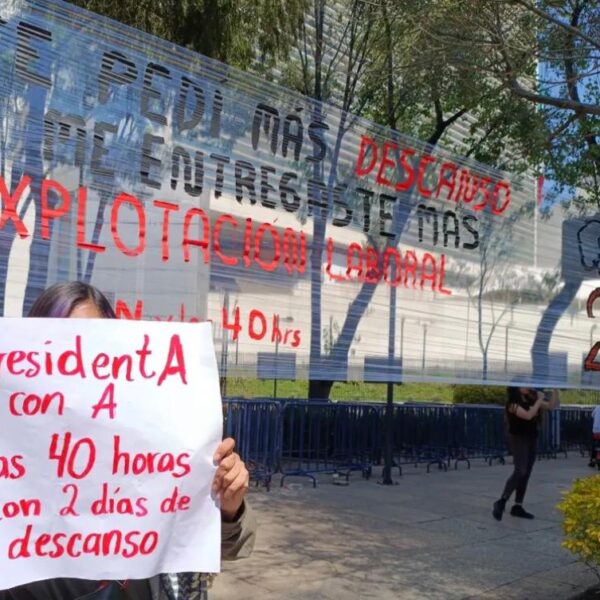 «Las mujeres son pobres de tiempo». Ley laboral 40 horas de Sheinbaum, no elimina brechas