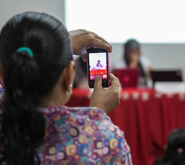 Equidad de género en medios de comunicación reporta avance mínimo en 30 años, alerta CIMAC