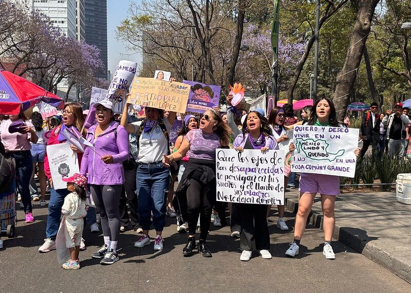 Defensoras denuncian represión en 7 estados durante manifestaciones por el 8M