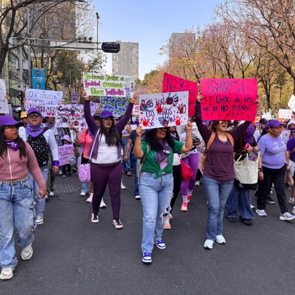 Inicia marcha histórica 8M 2026 en CDMX. Rostros de la resistencia