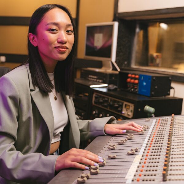 Necesarias iniciativas y narrativas de comunicación que logren incluir a mujeres. Juntanza