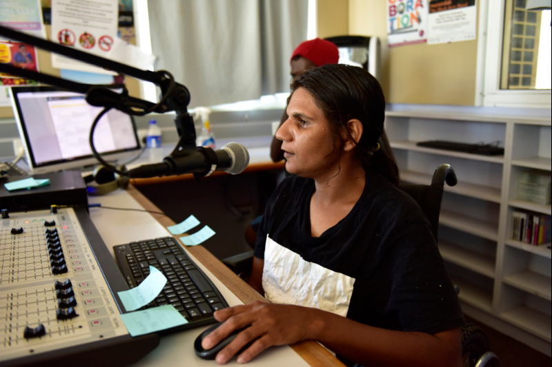 Radios universitarias, otro espacio que violenta a mujeres periodistas