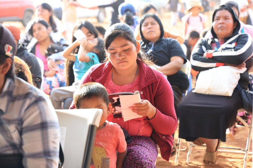 Cartilla de Mujeres, política pública asistencialista durante gestión de Citlalli Hernández en SeMujeres: Defensoras