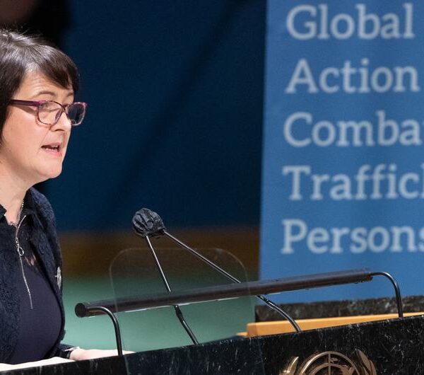 Exigen justicia y rendición de cuentas para jóvenes y niñas víctimas del Caso Epstein